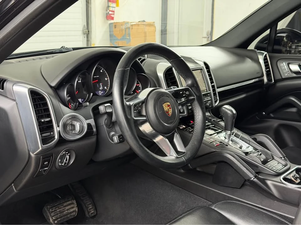 2015 Porsche 958 Cayenne Diesel - Image 12 of 20
