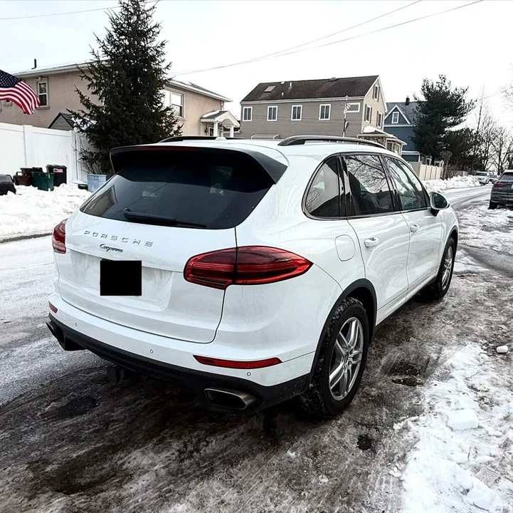2015 Porsche 958 Cayenne Diesel - Image 9 of 15