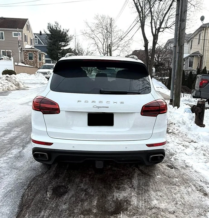 2015 Porsche 958 Cayenne Diesel - Image 10 of 15