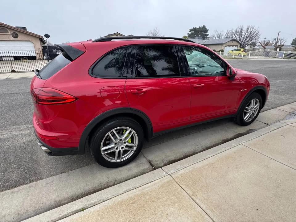 2015 Porsche 958 Cayenne - Image 3 of 7