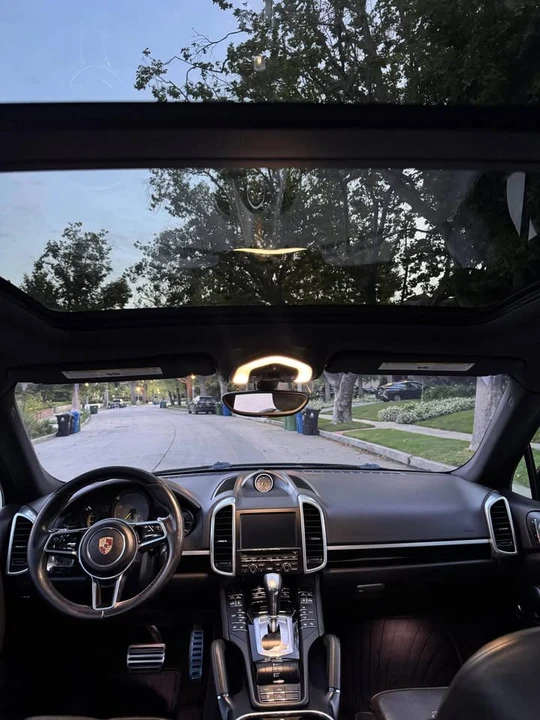 2015 Porsche 958 Cayenne - Image 12 of 15