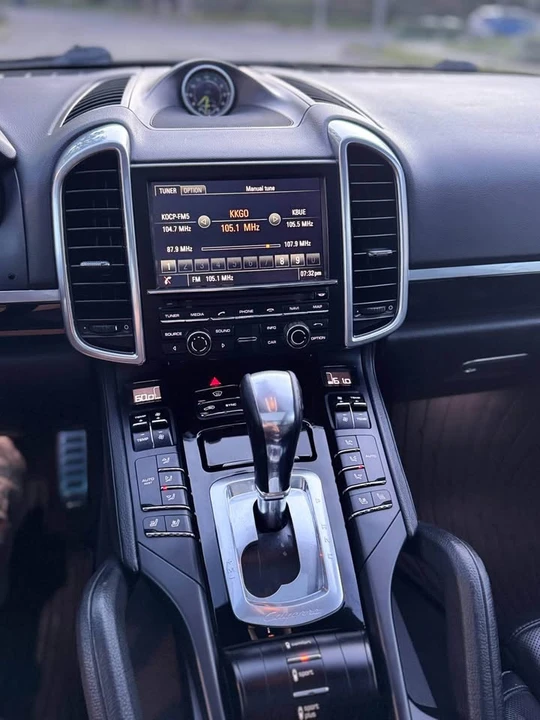 2015 Porsche 958 Cayenne - Image 11 of 15