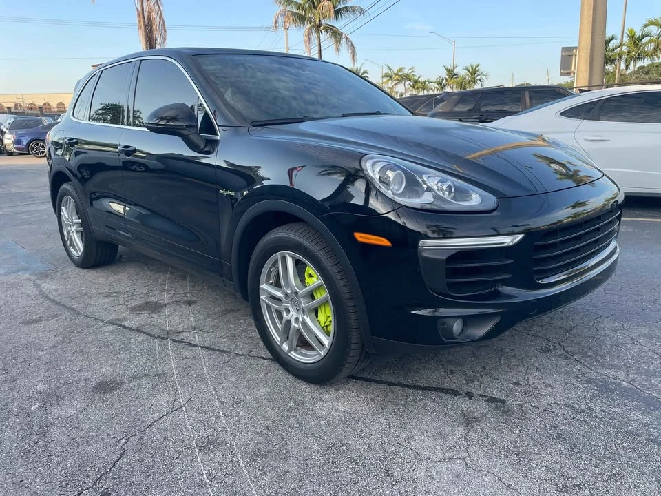 2015 Porsche 958 Cayenne - Image 8 of 12