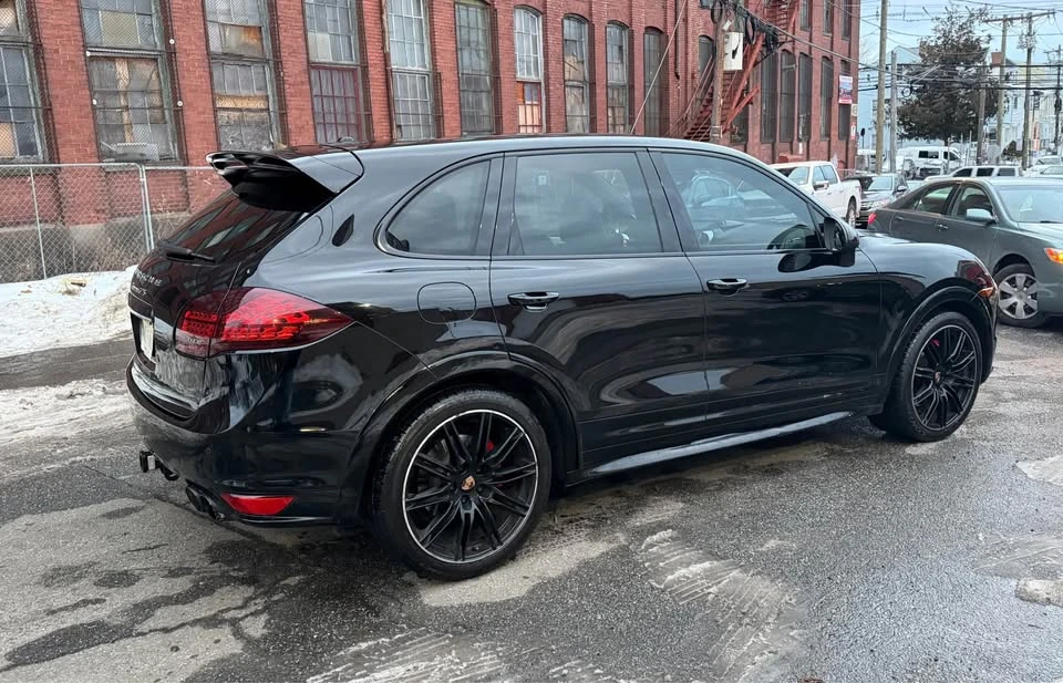 2015 Porsche 958 Cayenne GTS - Image 12 of 19