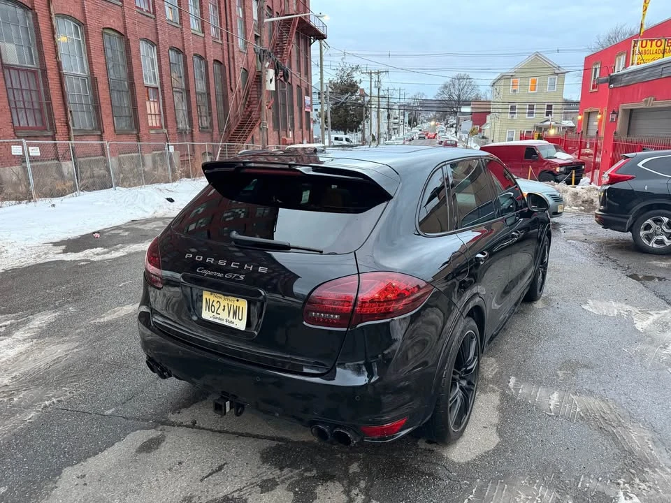 2015 Porsche 958 Cayenne GTS - Image 10 of 19