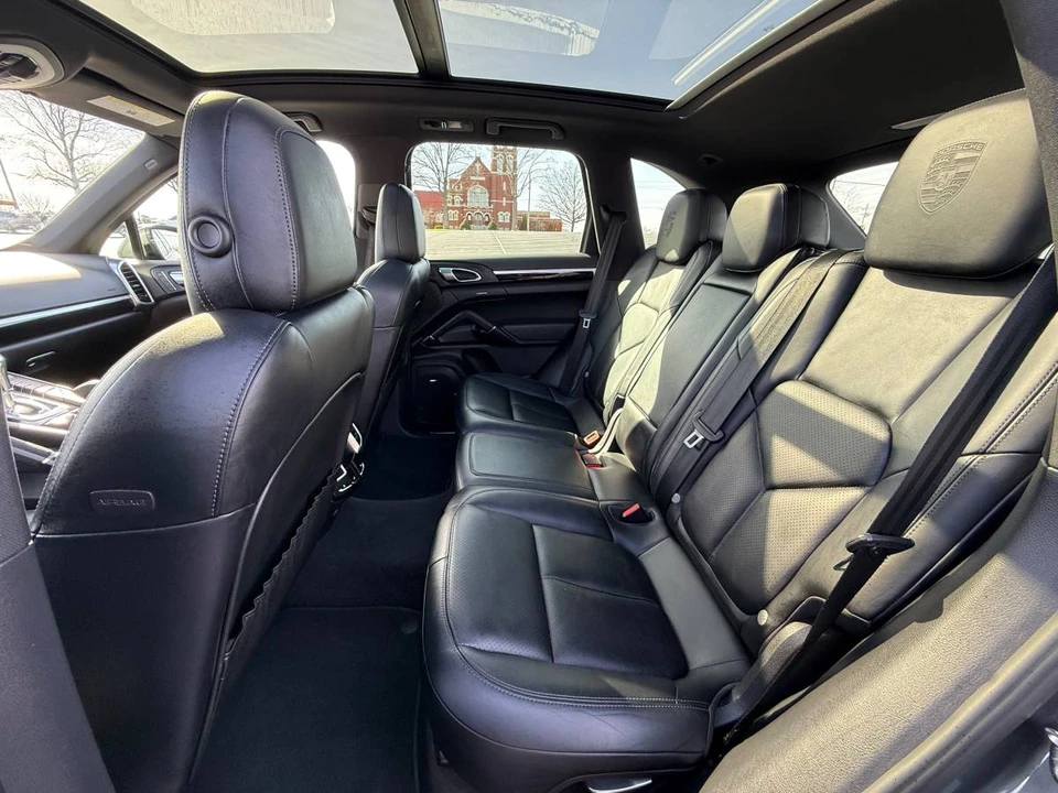 2015 Porsche 958 Cayenne - Image 8 of 8