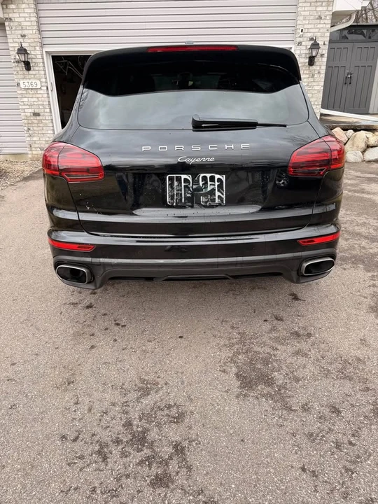 2015 Porsche 958 Cayenne - Image 10 of 11