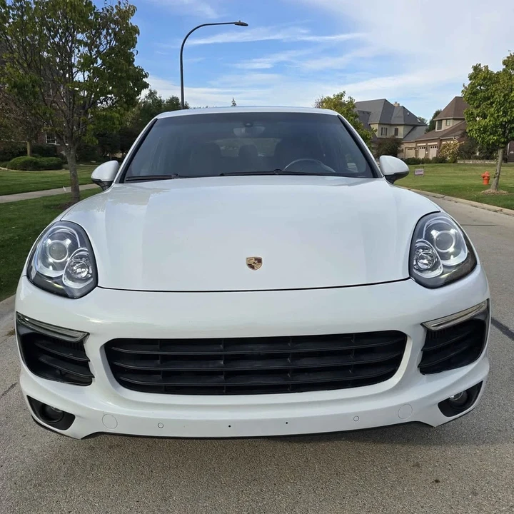 2015 Porsche 958 Cayenne S - Image 2 of 14