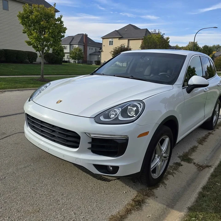 2015 Porsche 958 Cayenne S - Image 8 of 14