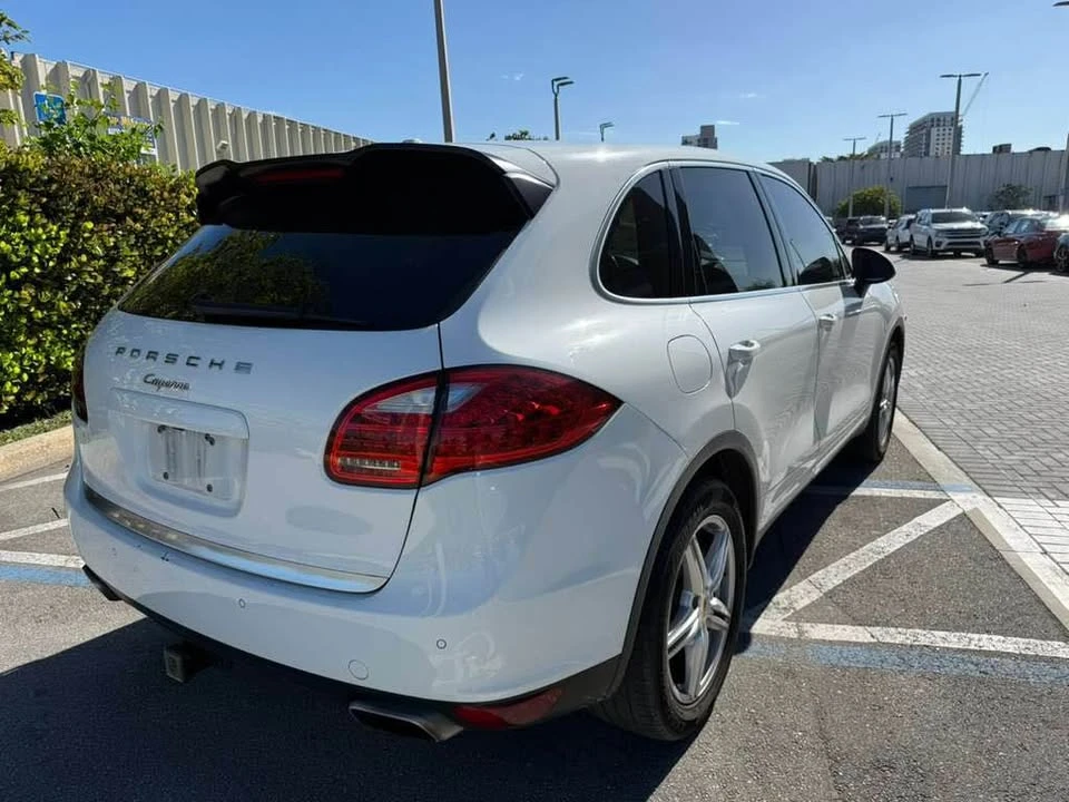 2015 Porsche 958 Cayenne S - Image 12 of 12
