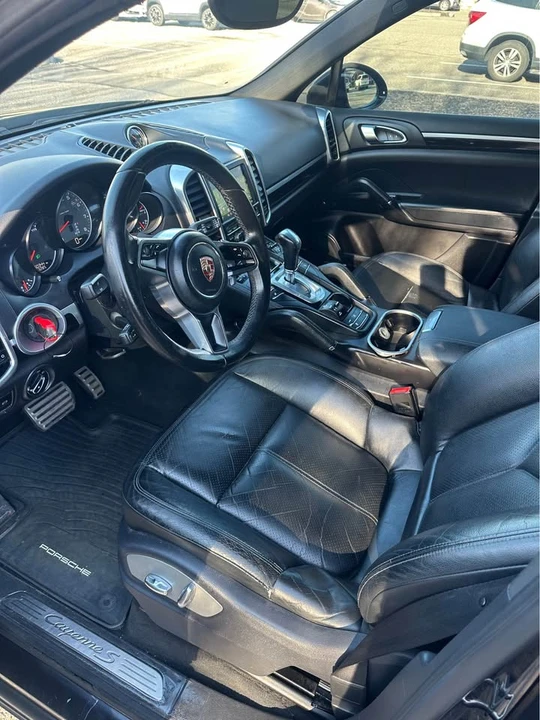 2015 Porsche 958 Cayenne S - Image 7 of 15