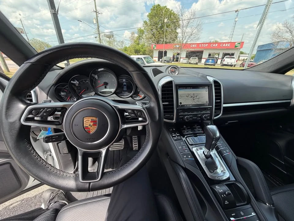 2015 Porsche 958 Cayenne S - Image 5 of 13