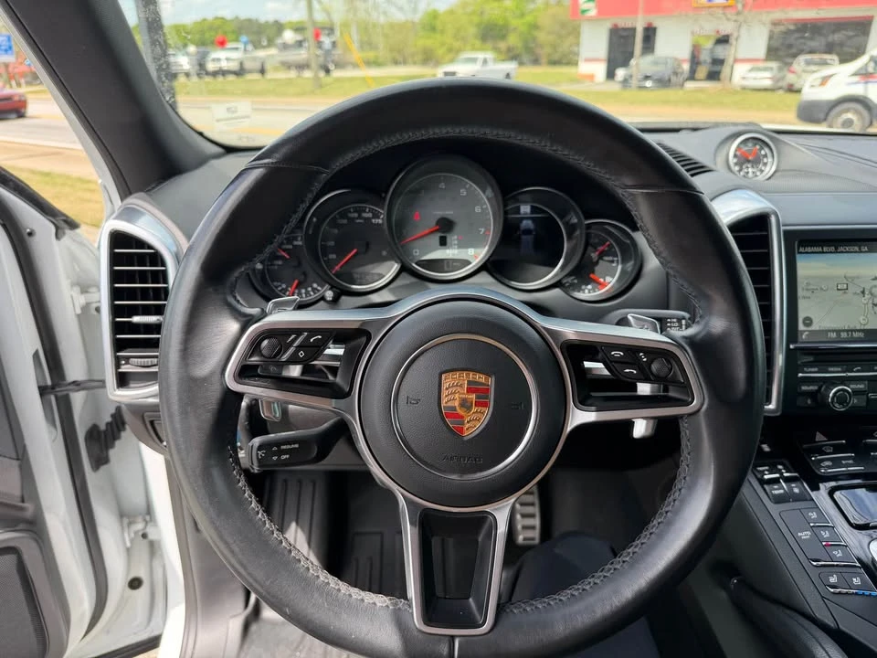 2015 Porsche 958 Cayenne S - Image 7 of 13
