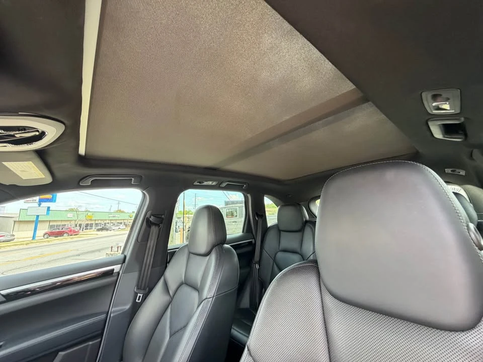 2015 Porsche 958 Cayenne S - Image 9 of 13
