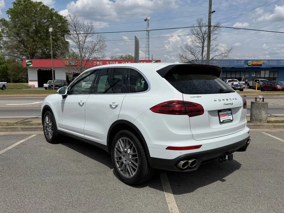 2015 Porsche 958 Cayenne S - Image 2 of 13