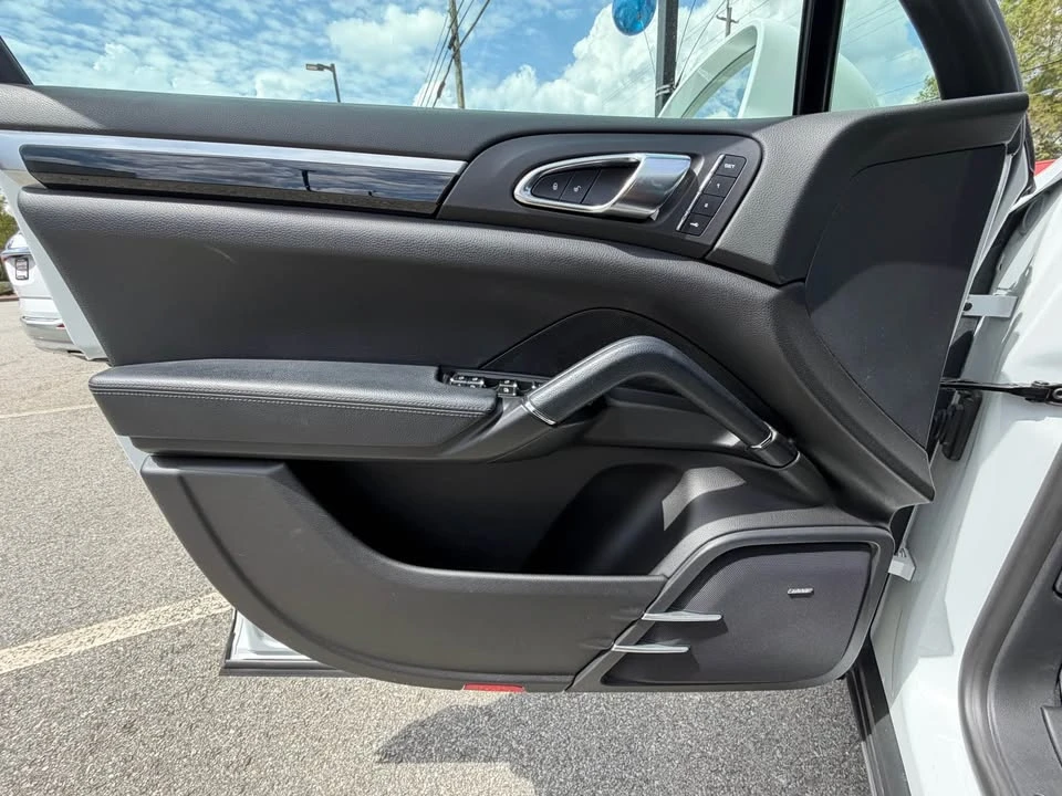 2015 Porsche 958 Cayenne S - Image 11 of 13