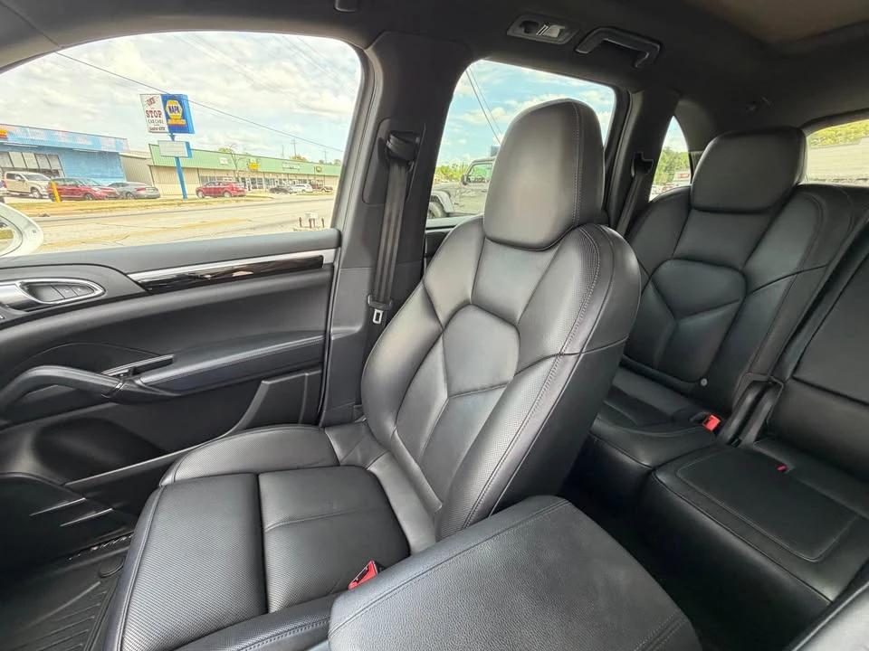 2015 Porsche 958 Cayenne S - Image 12 of 13