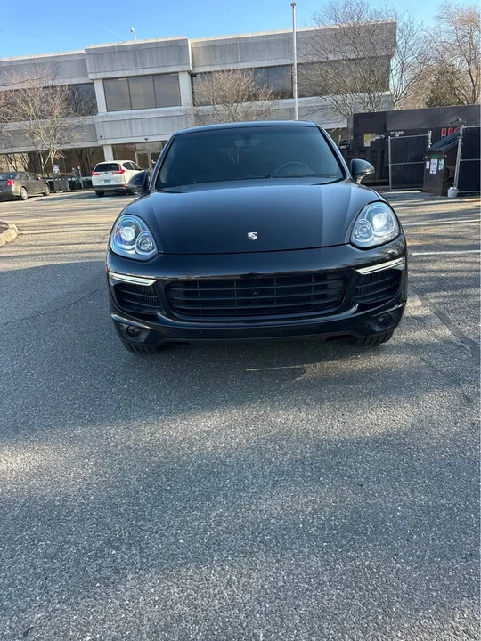 2015 Porsche 958 Cayenne S - Image 2 of 15