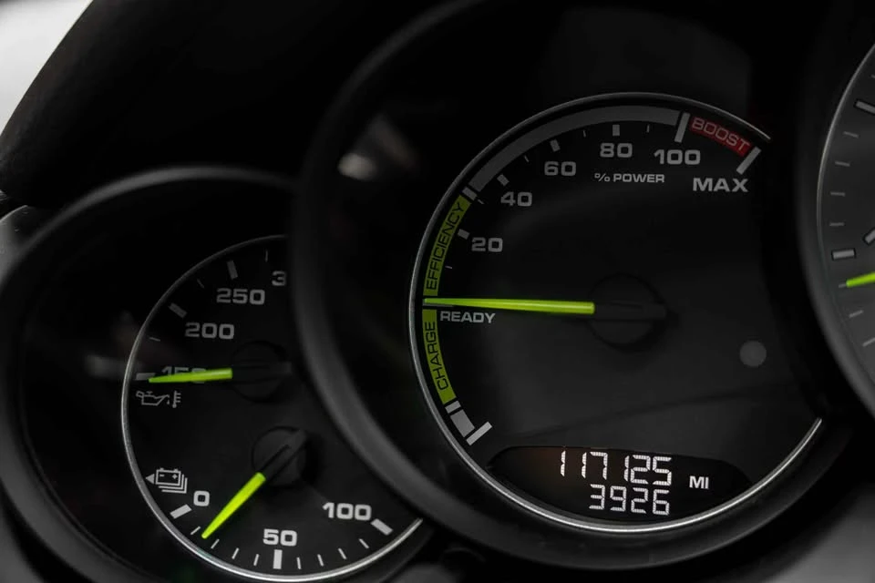 2015 Porsche 958 Cayenne S - Image 17 of 20
