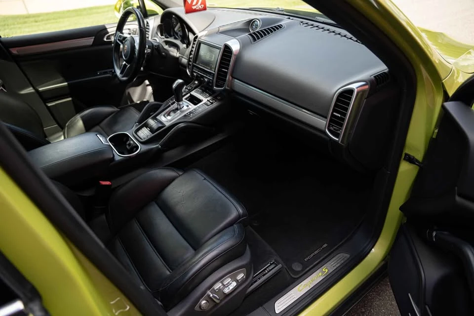 2015 Porsche 958 Cayenne S - Image 11 of 20