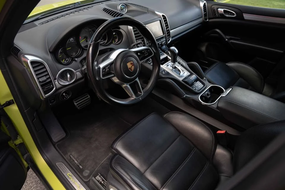 2015 Porsche 958 Cayenne S - Image 10 of 20