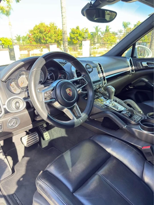 2015 Porsche 958 Cayenne S - Image 12 of 13
