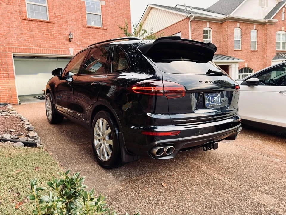 2015 Porsche 958 Cayenne S - Image 8 of 20