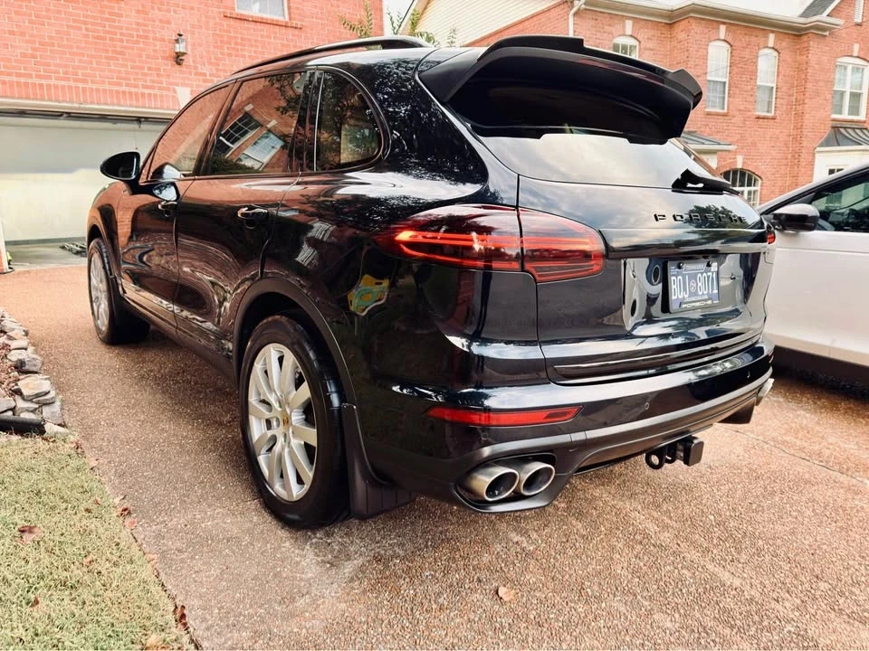 2015 Porsche 958 Cayenne S - Image 7 of 20