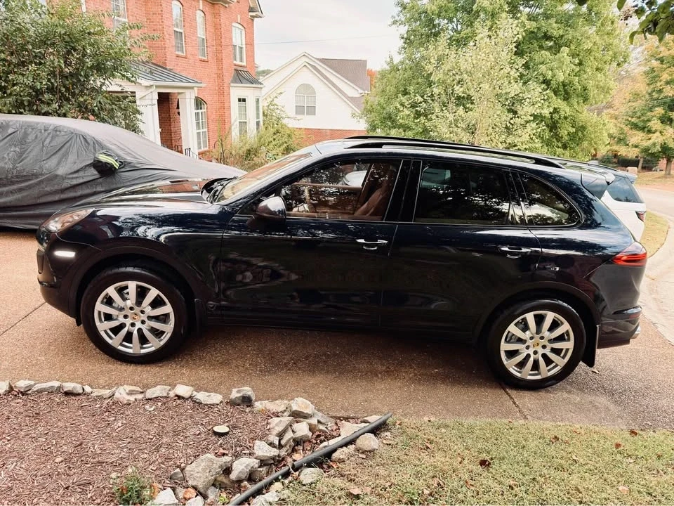 2015 Porsche 958 Cayenne S - Image 6 of 20