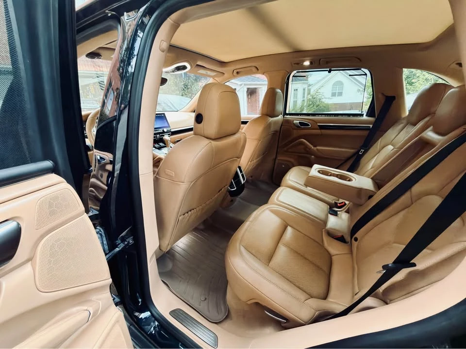 2015 Porsche 958 Cayenne S - Image 12 of 15