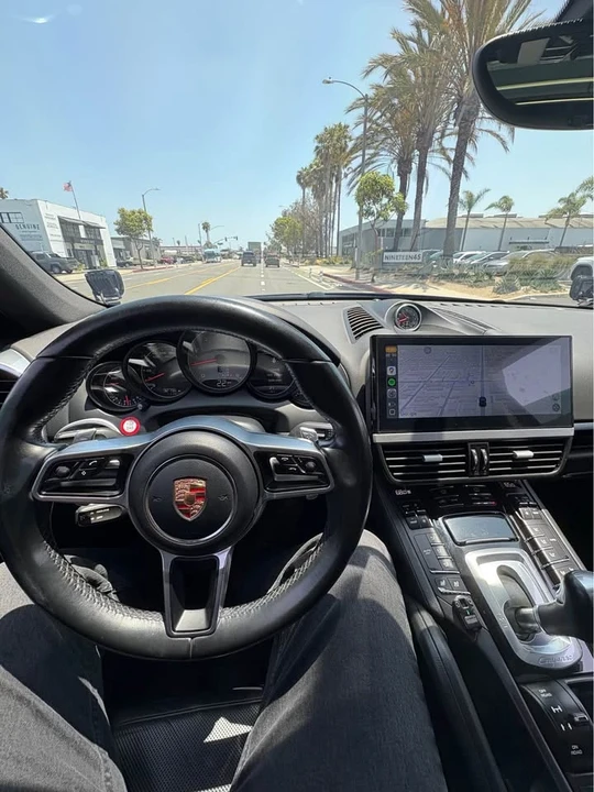 2015 Porsche 958 Cayenne S - Image 13 of 14