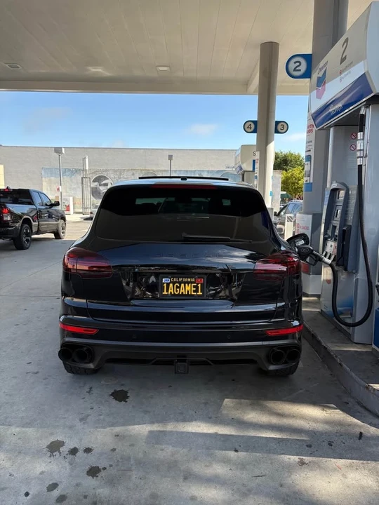 2015 Porsche 958 Cayenne S - Image 12 of 14
