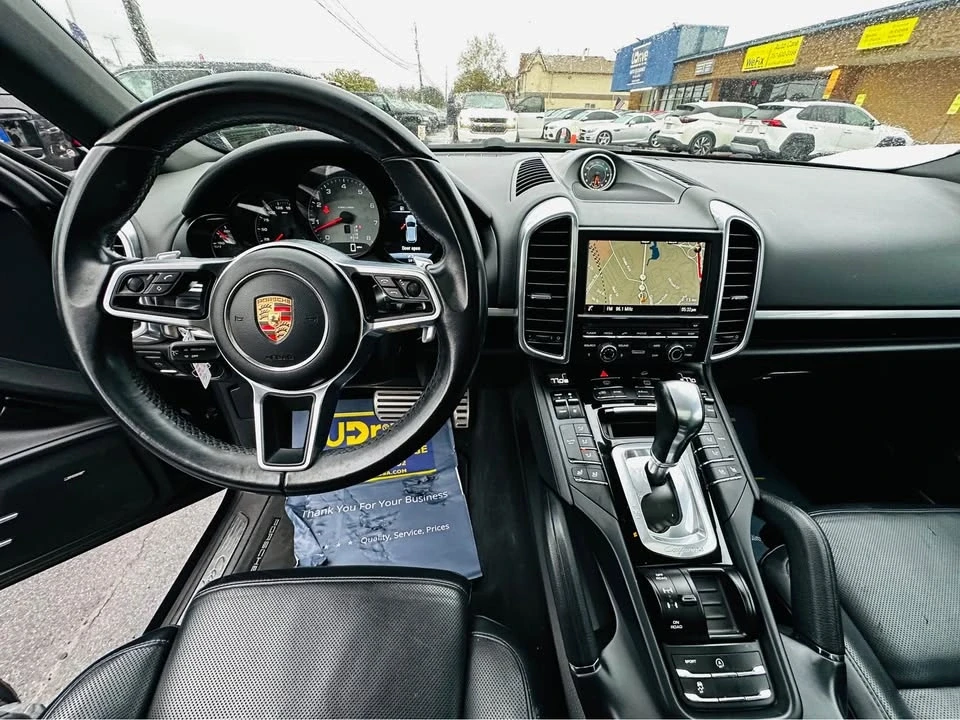 2015 Porsche 958 Cayenne S - Image 15 of 20