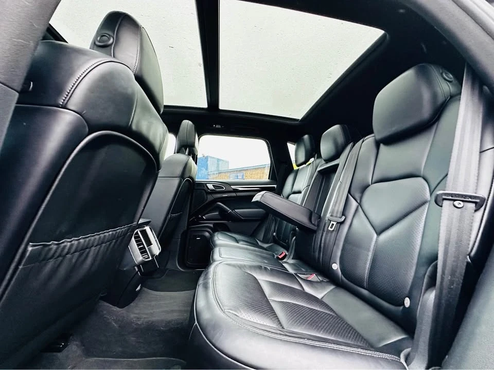 2015 Porsche 958 Cayenne S - Image 12 of 20