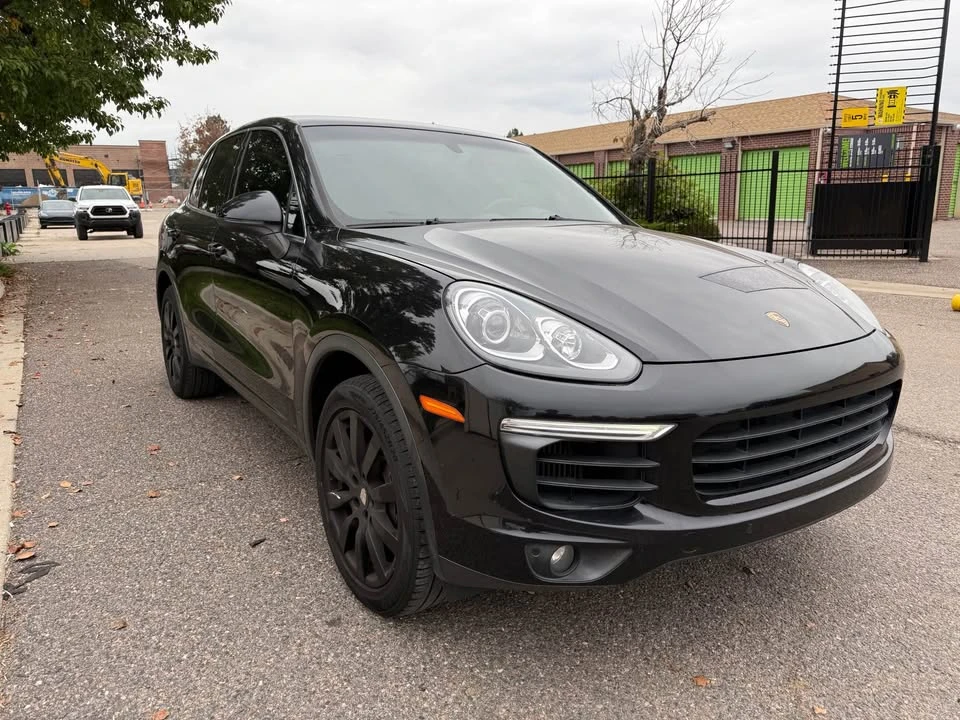 2015 Porsche 958 Cayenne S - Image 2 of 11
