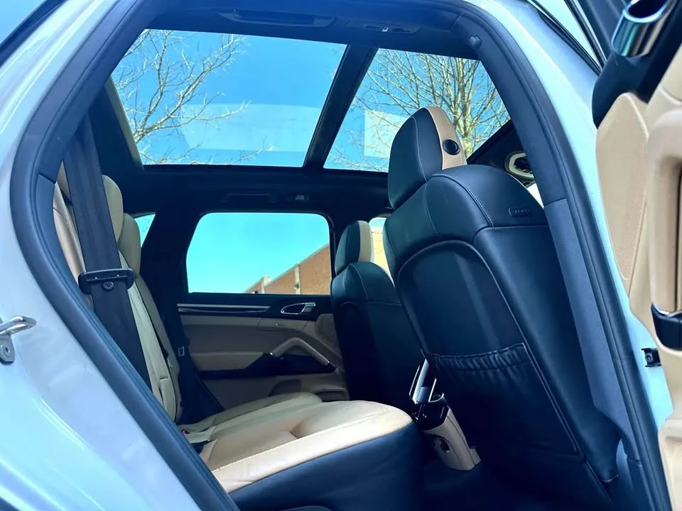 2015 Porsche 958 Cayenne S - Image 19 of 20