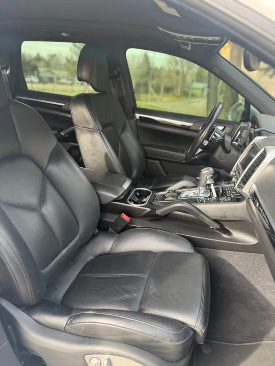 2015 Porsche 958 Cayenne S - Image 14 of 14