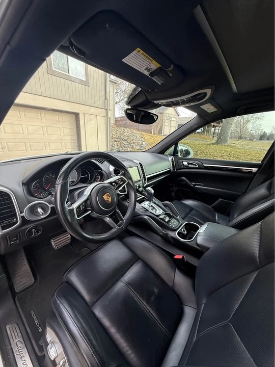 2015 Porsche 958 Cayenne S - Image 11 of 14