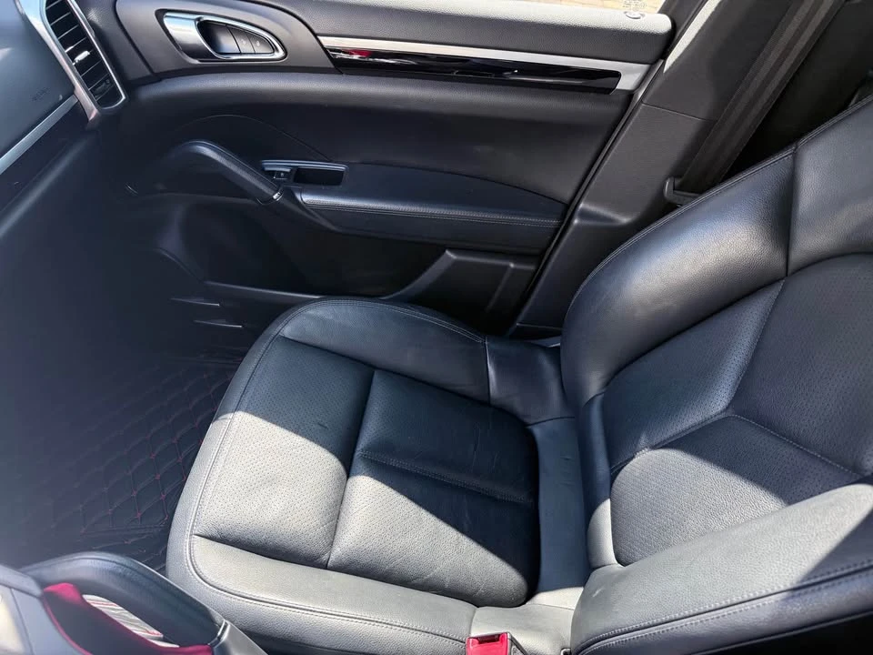 2015 Porsche 958 Cayenne S - Image 10 of 10