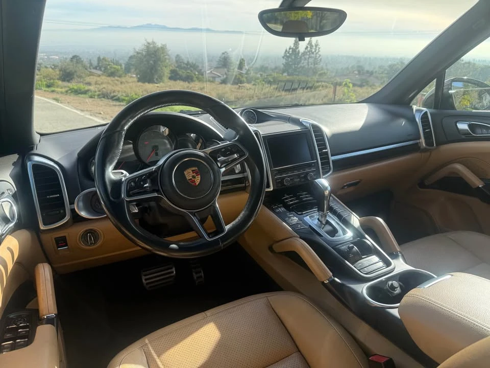 2015 Porsche 958 Cayenne S - Image 11 of 15