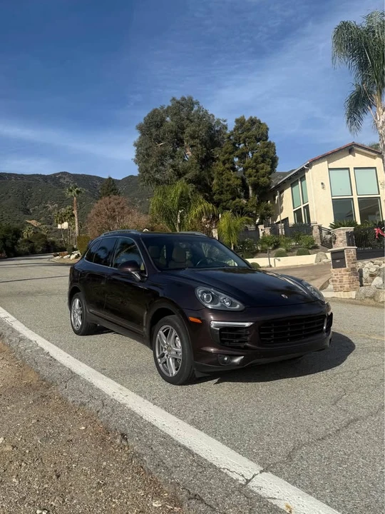 2015 Porsche 958 Cayenne S - Image 4 of 15