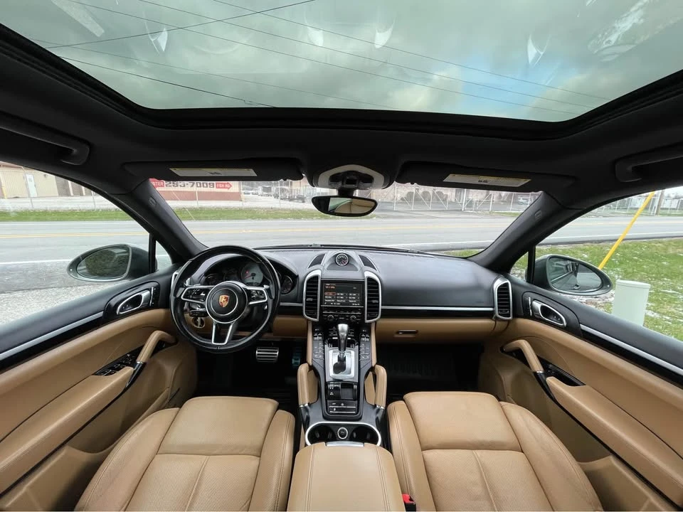 2015 Porsche 958 Cayenne S - Image 11 of 20