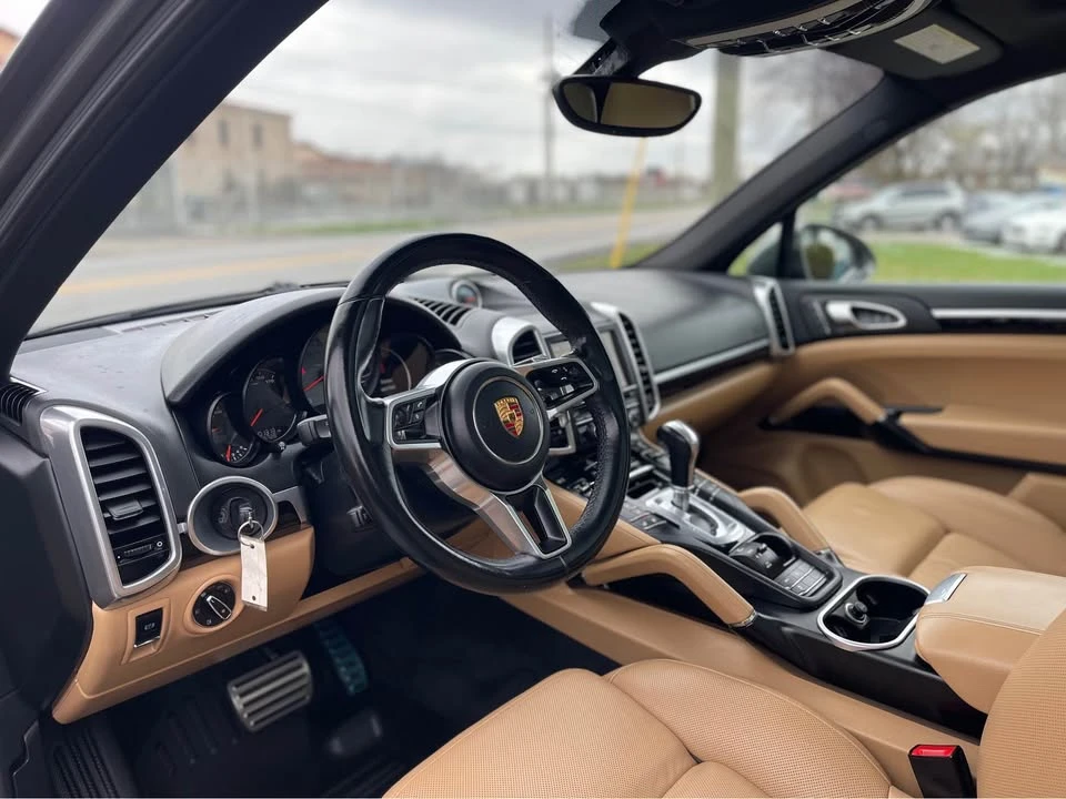 2015 Porsche 958 Cayenne S - Image 16 of 20