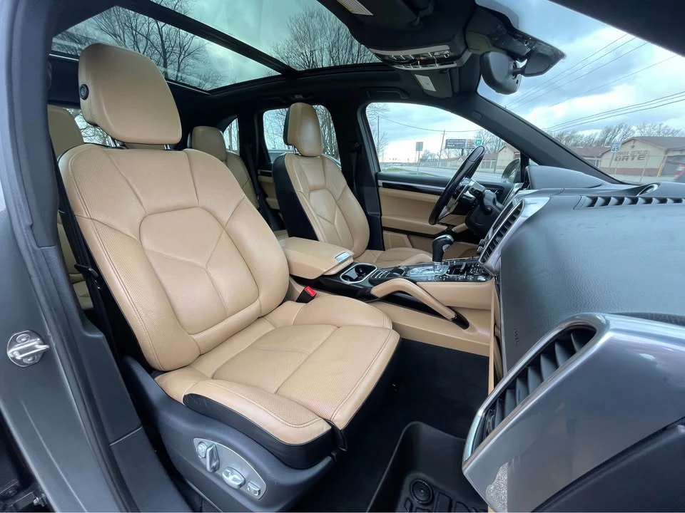 2015 Porsche 958 Cayenne S - Image 17 of 20