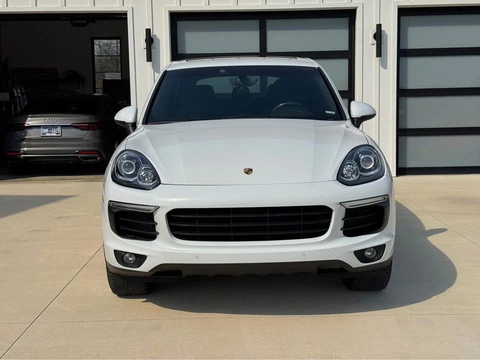 2015 Porsche 958 Cayenne S - Image 2 of 14