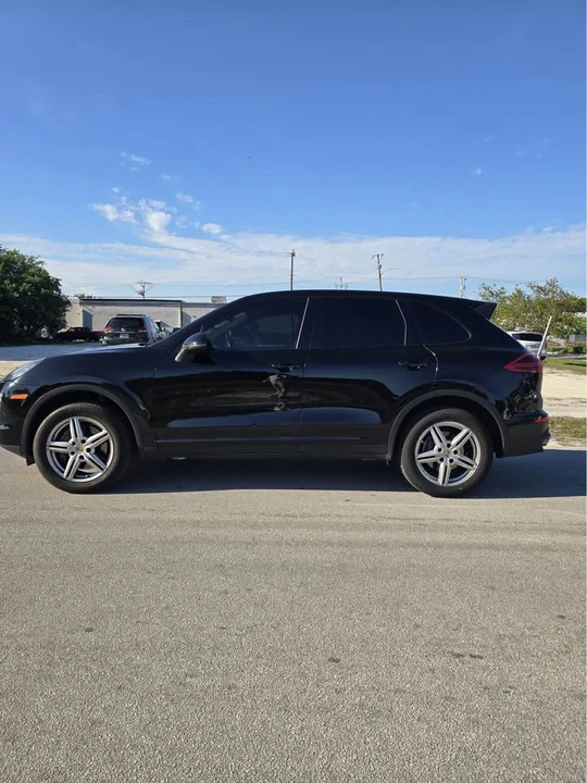 2015 Porsche 958 Cayenne S - Image 6 of 10