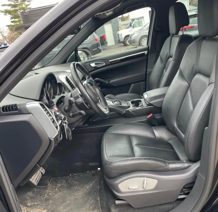 2015 Porsche 958 Cayenne S - Image 13 of 13