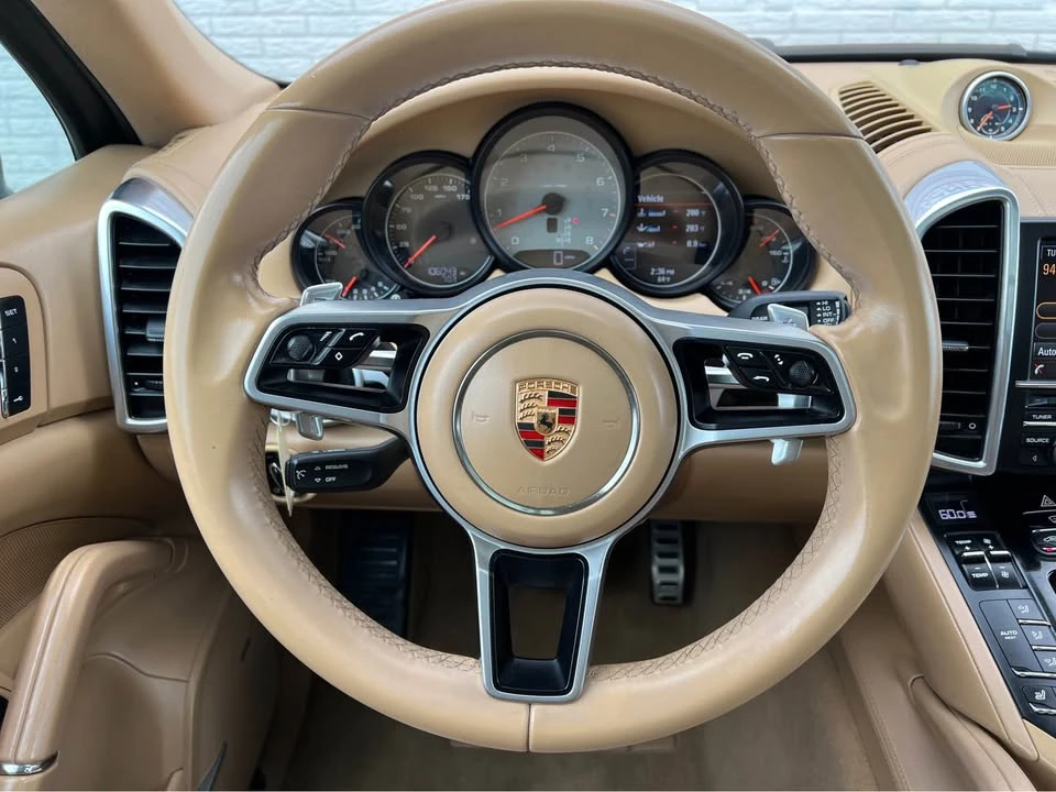 2015 Porsche 958 Cayenne S - Image 11 of 16
