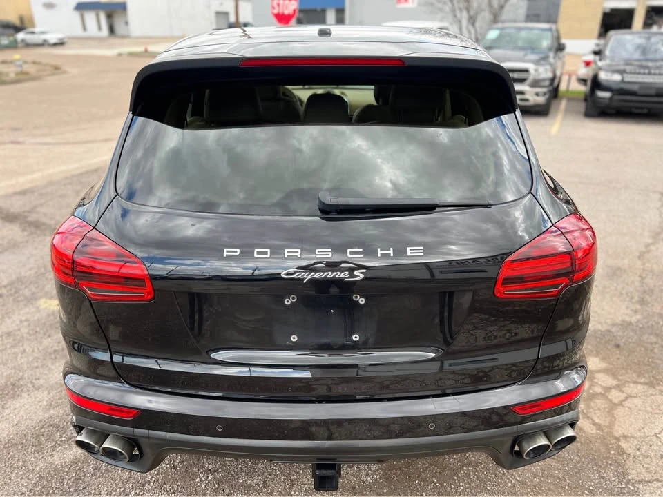 2015 Porsche 958 Cayenne S - Image 3 of 16
