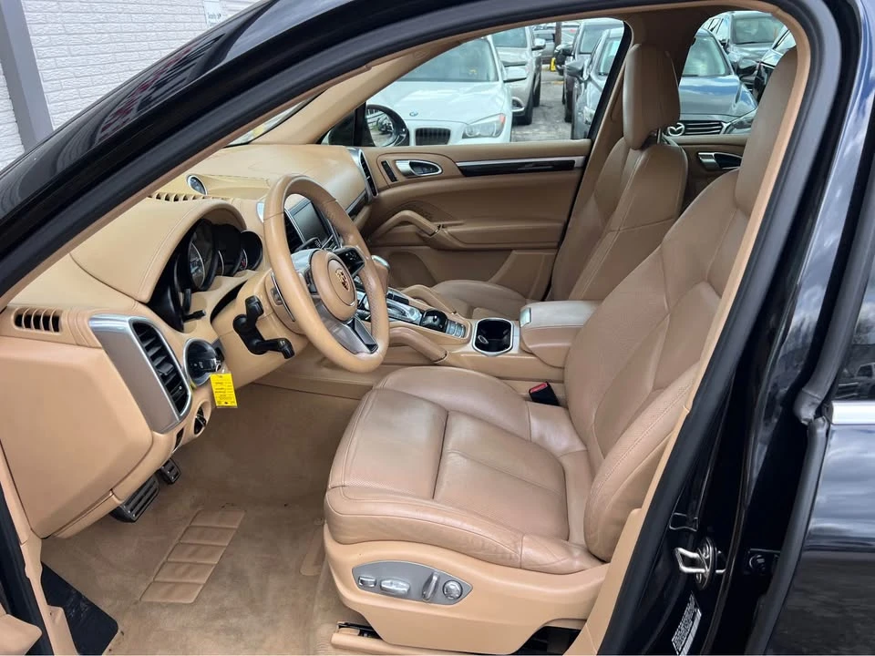 2015 Porsche 958 Cayenne S - Image 7 of 16